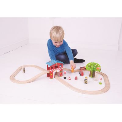 Bigjigs Rail Dřevěná vláčkodráha hasičská stanice