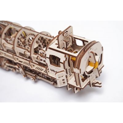 Ugears 3D dřevěné mechanické puzzle Parní lokomotiva 4-6-0 s tendrem